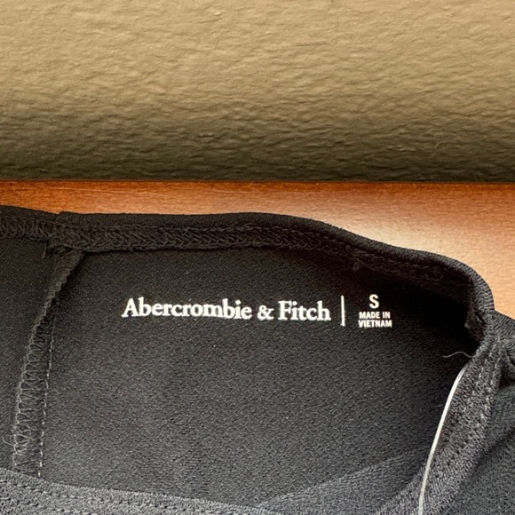 NWT Abercrombie & Fitch Black Ruched Paloma Tank Top - Picture 2 of 5